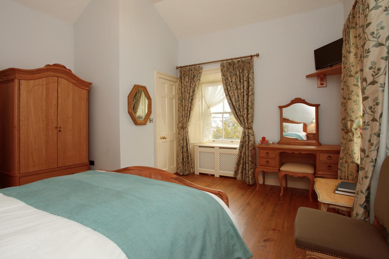 Corrib House Guest Accommodation Galway Exterior photo
